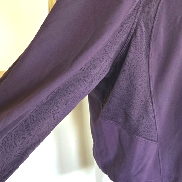 🏷️ Athleta Shanti Lace Top Deep Crocus Violet Longsleeve 3X - Picture 4 of 11